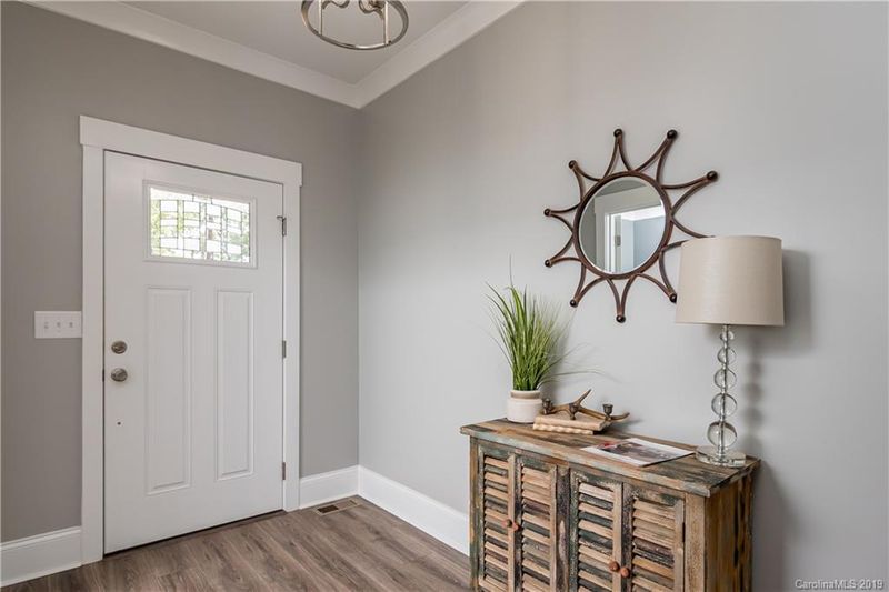 1411 Lomax Ave, Charlotte, NC 28211