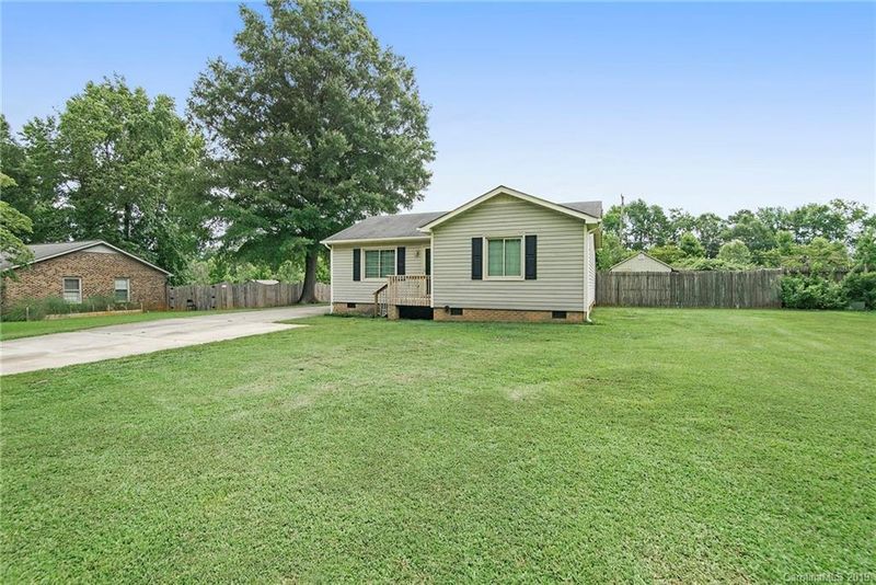 2516 Kempsar Ln, Monroe, NC 28110