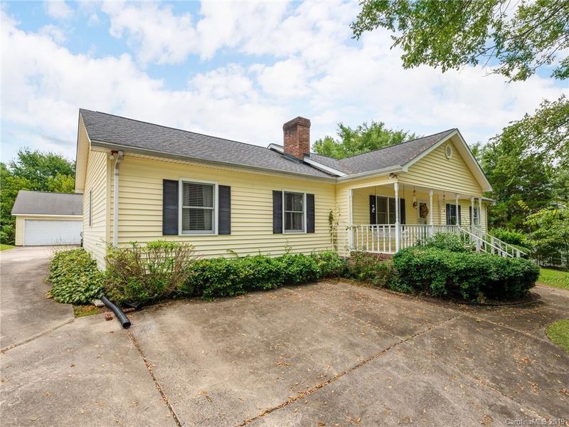139 Stacybrook Dr, Concord, NC 28025