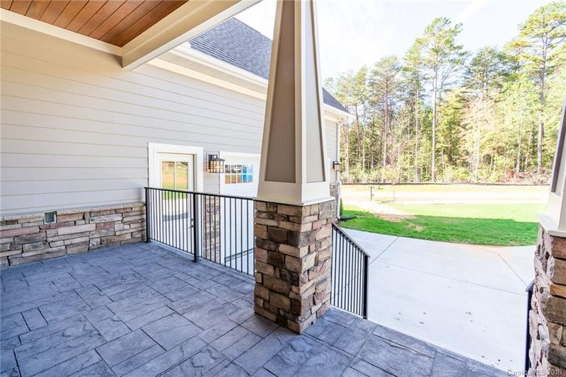 1803 Dola Ray Pl, Stanley, NC 28164
