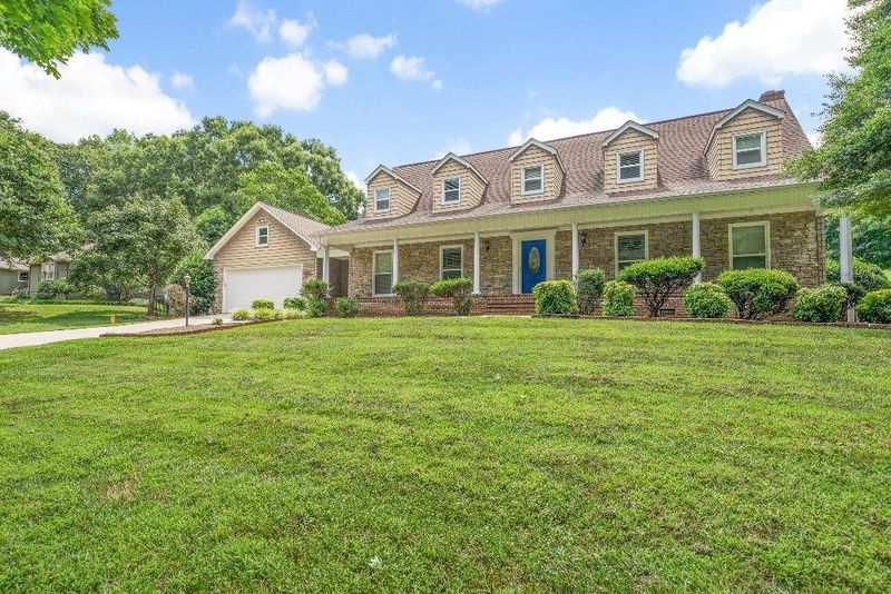 3622 Mulligan Dr NE, Conover, NC 28613