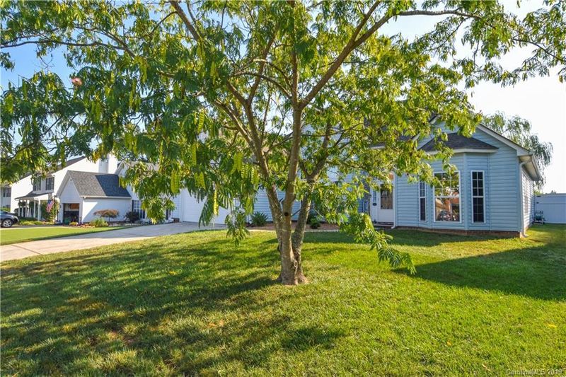 4477 Greystone Dr, Concord, NC 28027