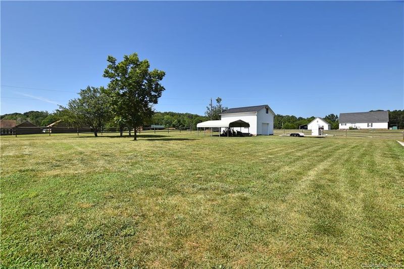 9551 Harvest Ln, Davidson, NC 28036