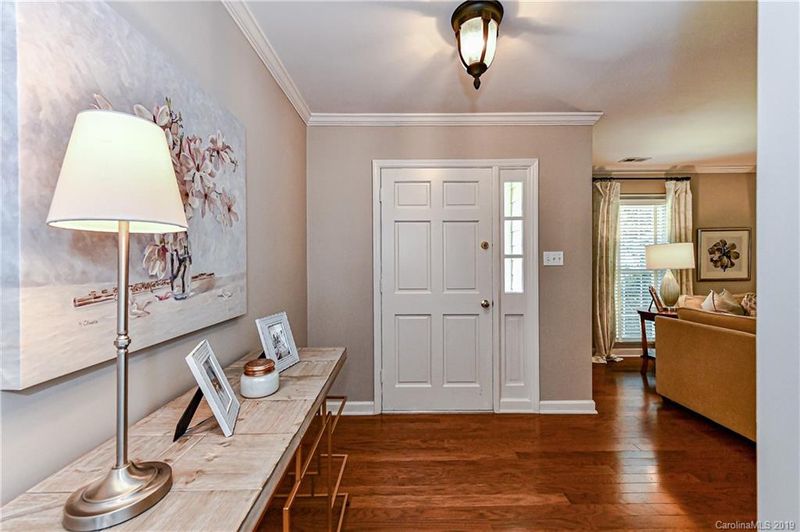 3001 Willowbrae Rd, Charlotte, NC 28226