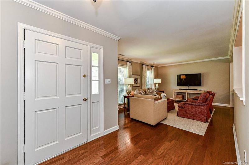 3001 Willowbrae Rd, Charlotte, NC 28226