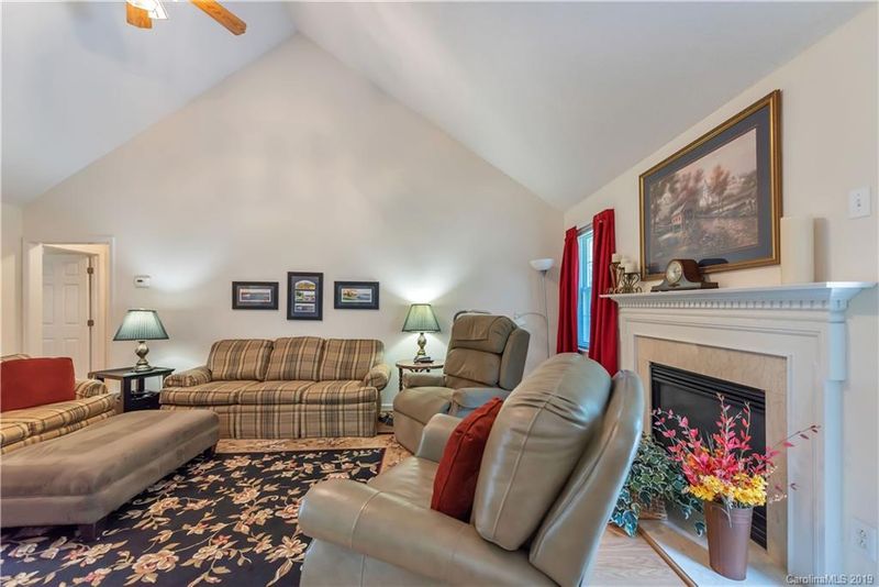 156 Silver Birch Ln, Mount Holly, NC 28120