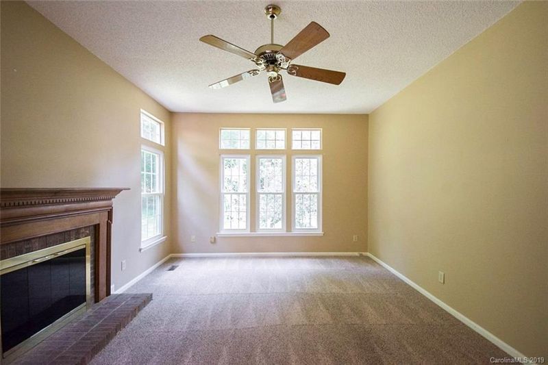 3021 Summerland Dr, Matthews, NC 28105
