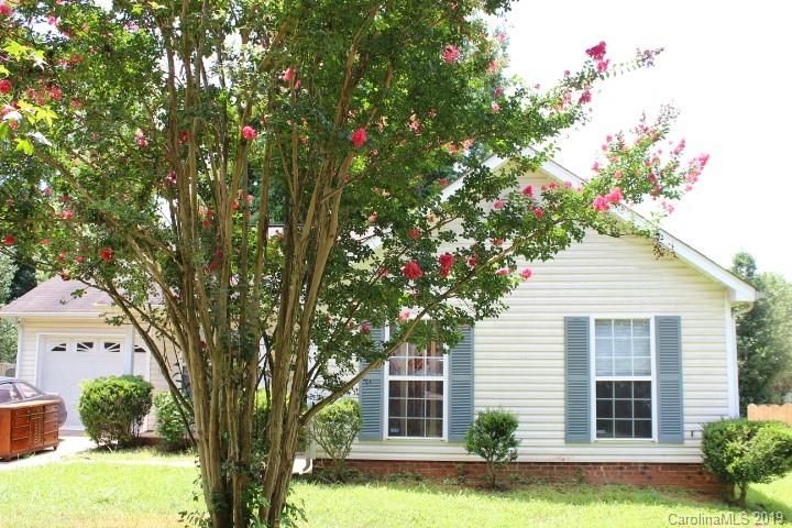 8821 Stoneface Rd, Charlotte, NC 28214