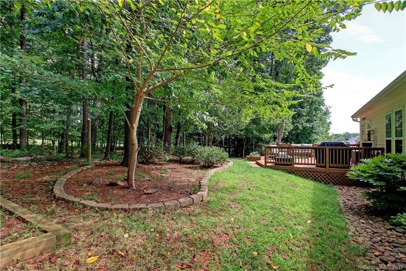 246 Mott Rd, Mooresville, NC 28115