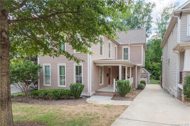 1106 Yale Pl, Charlotte, NC 28209
