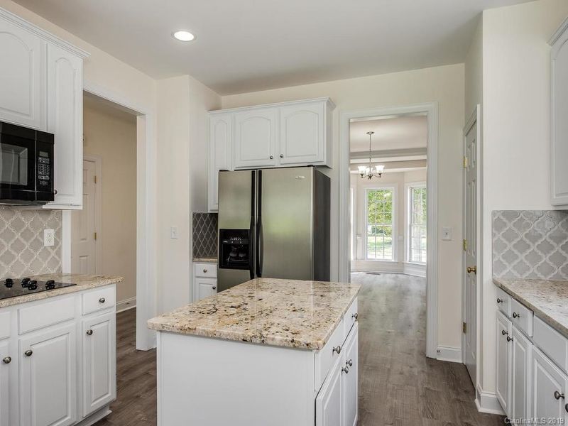 2429 Blueberry Ridge Rd, Matthews, NC 28105