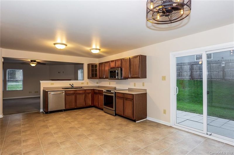 3971 Tallowtree Ln, Concord, NC 28025