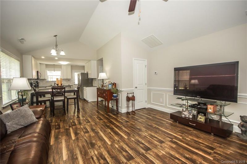2549 Echerd St, Kannapolis, NC 28083