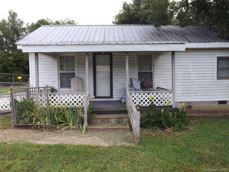 4010 Mullis Rd, Kannapolis, NC 28083