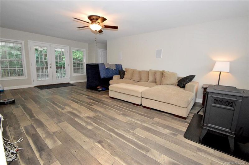 1159 Cherry Brook Ct, Kannapolis, NC 28083