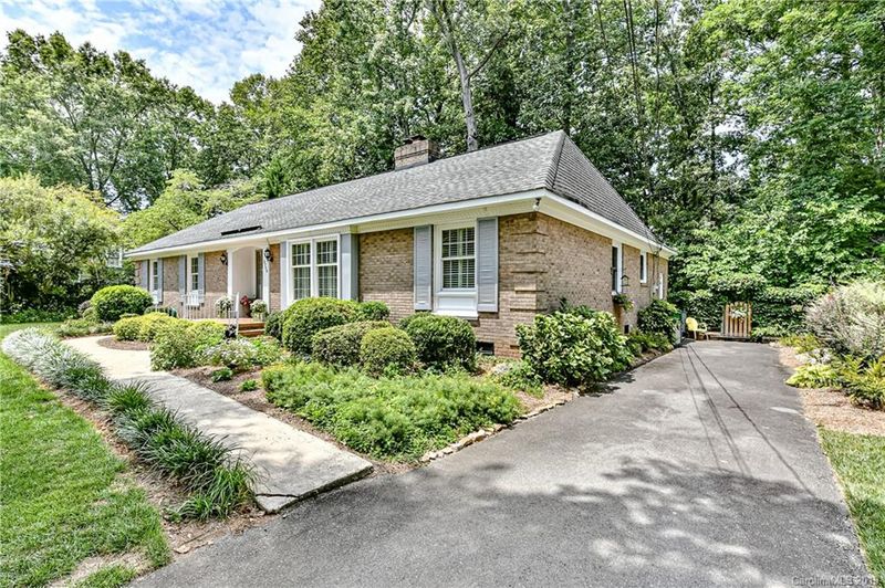 2709 Pencoyd Ln, Charlotte, NC 28210