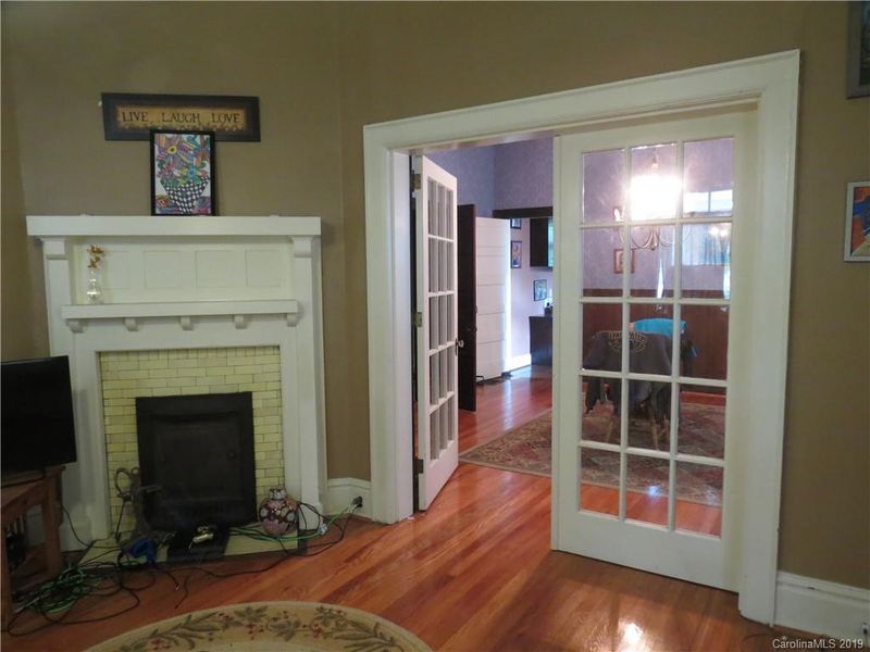 318 N Laurel St, Lincolnton, NC 28092