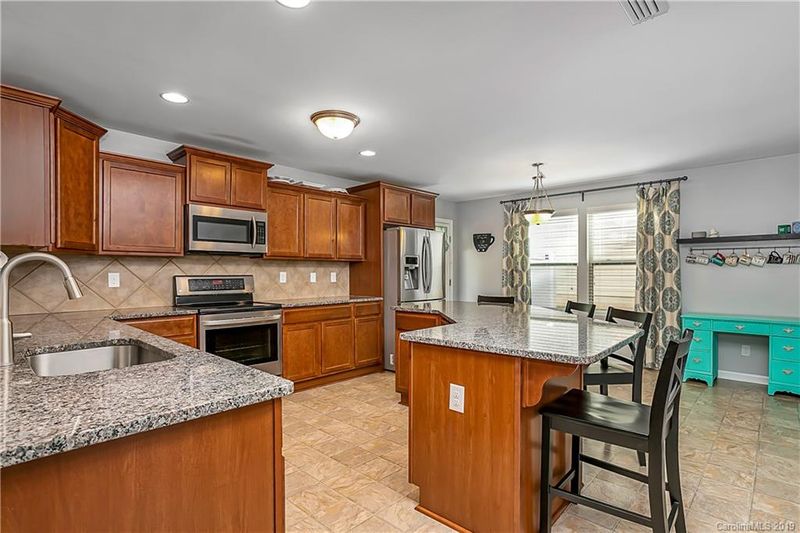11624 Tribal Dr, Charlotte, NC 28214