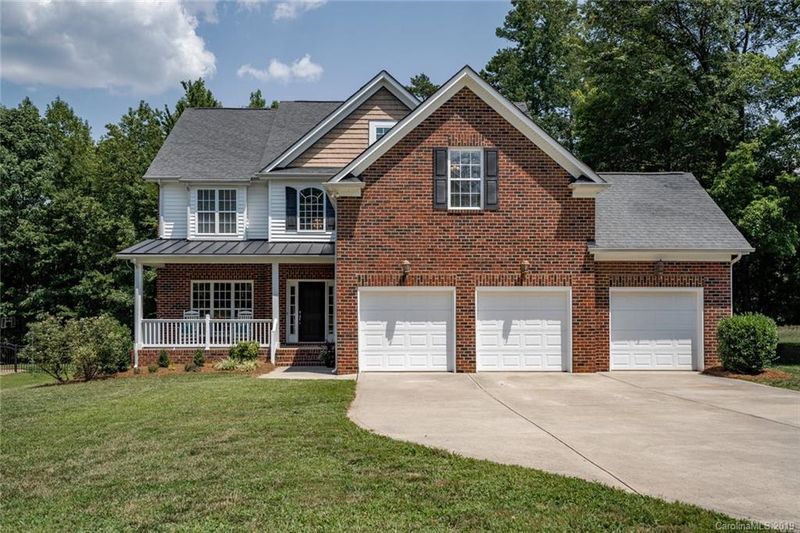 2018 Crismark Dr, Indian Trail, NC 28079