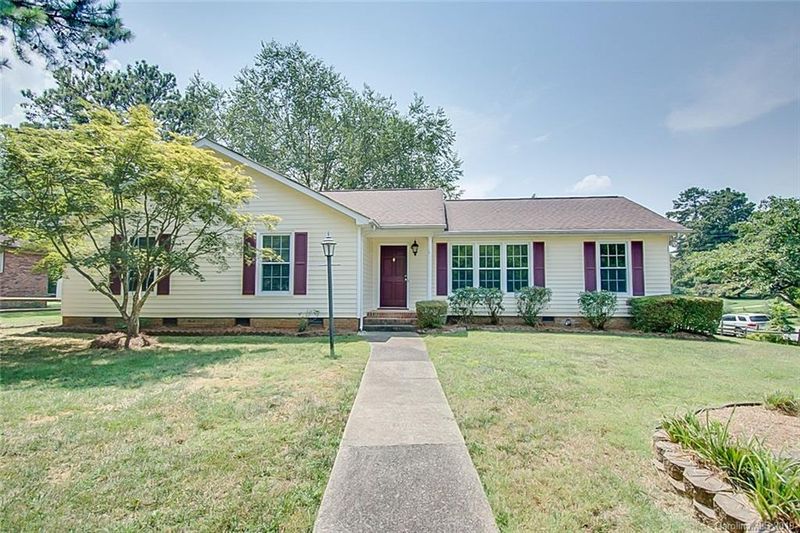13600 Idlefield Ln, Matthews, NC 28105