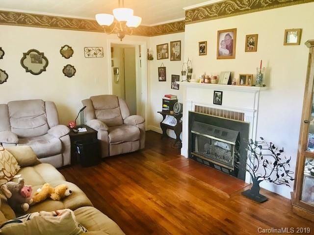 886 Mountain Lakes Rd, Chester, SC 29706