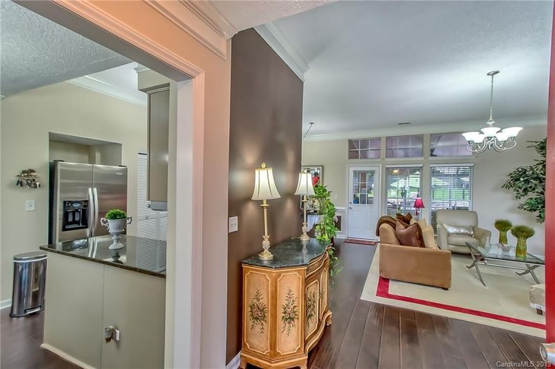 3025 Old House Cir, Matthews, NC 28105