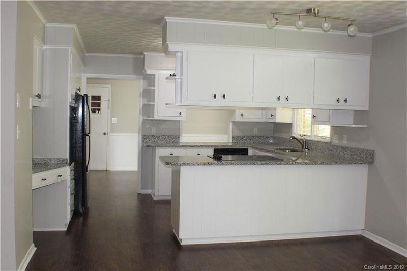 113 Evandale Rd, Kannapolis, NC 28081