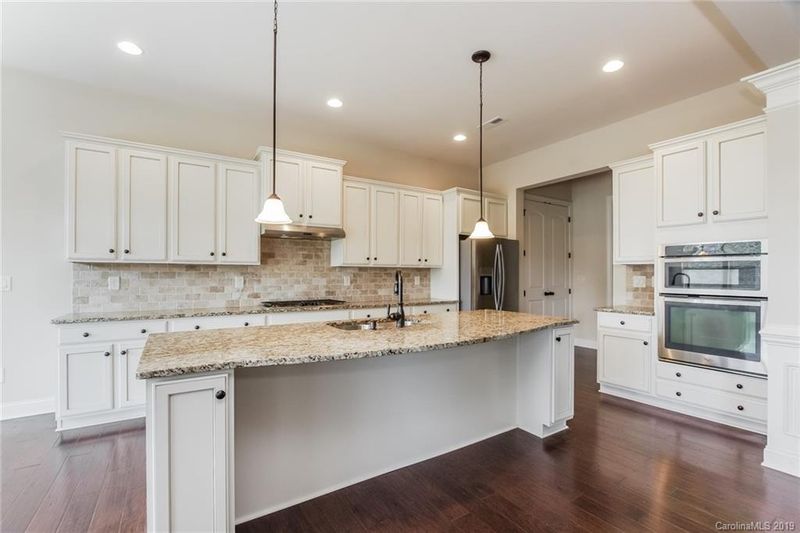 11718 Barnard St, Mint Hill, NC 28227