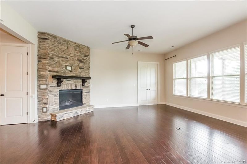 11718 Barnard St, Mint Hill, NC 28227
