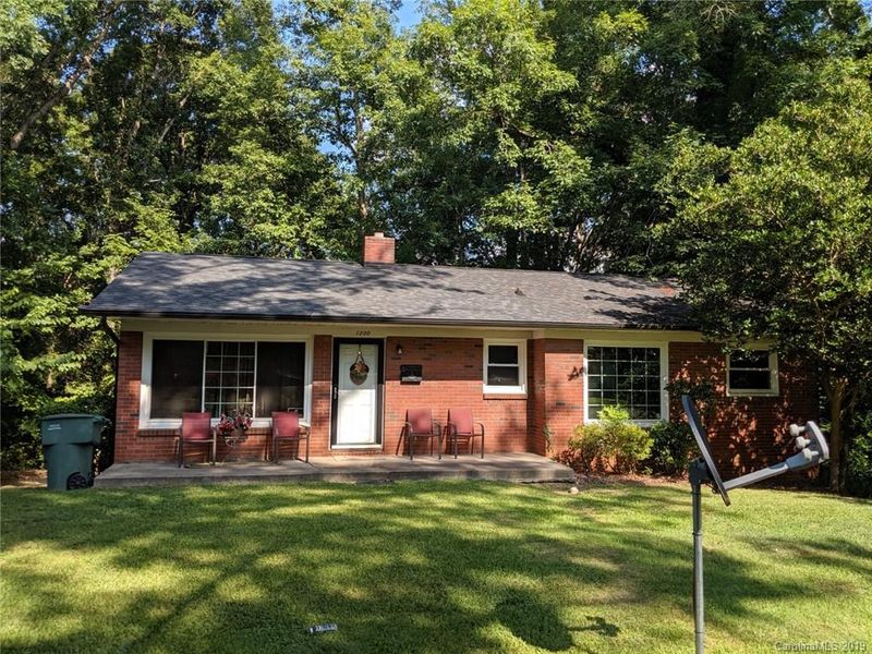 1200 East Dr, Gastonia, NC 28052