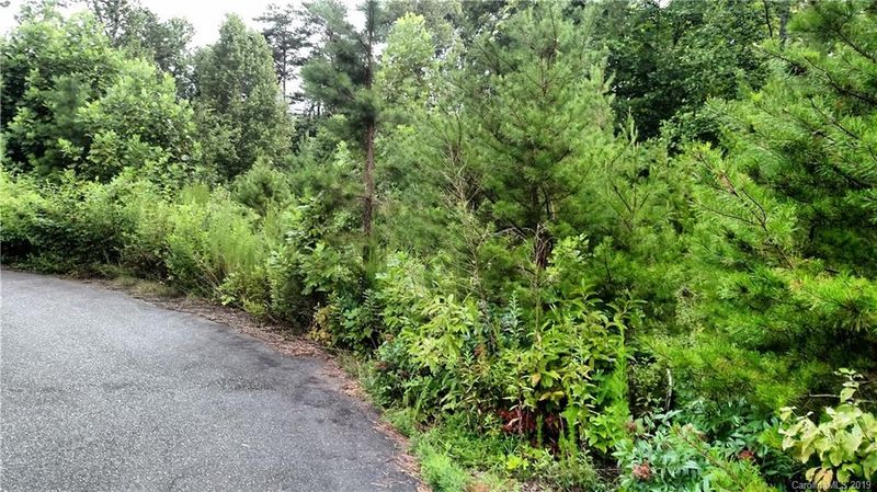 132 Arrowood Ln #9, Harmony, NC 28634