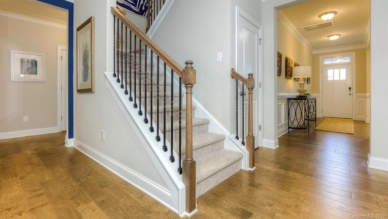 155 Longleaf Dr, Mooresville, NC 28117