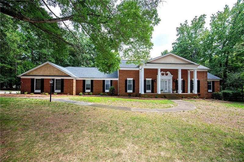 3703 High Ridge Rd, Charlotte, NC 28270