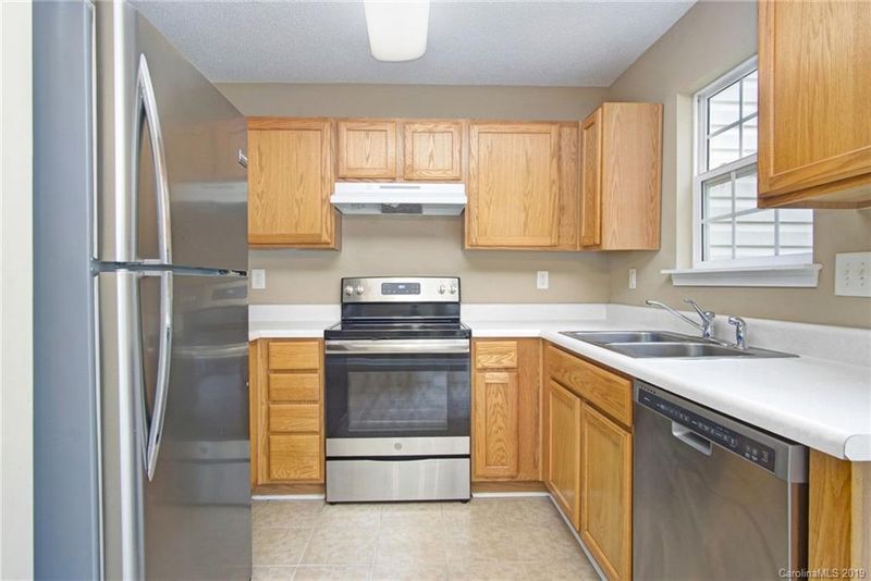 11574 Briddle Hall Ct, Charlotte, NC 28214