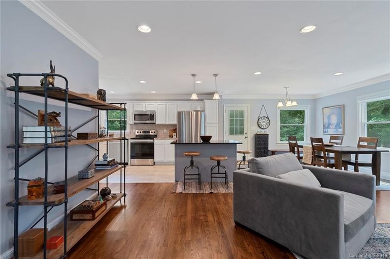 241 Pinewood Ln, Rock Hill, SC 29730
