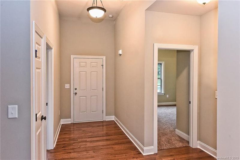 5301 Sustar Dr #106, Monroe, NC 28110