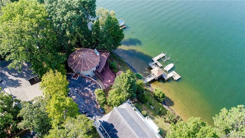 3043 Point Clear Dr, Tega Cay, SC 29708