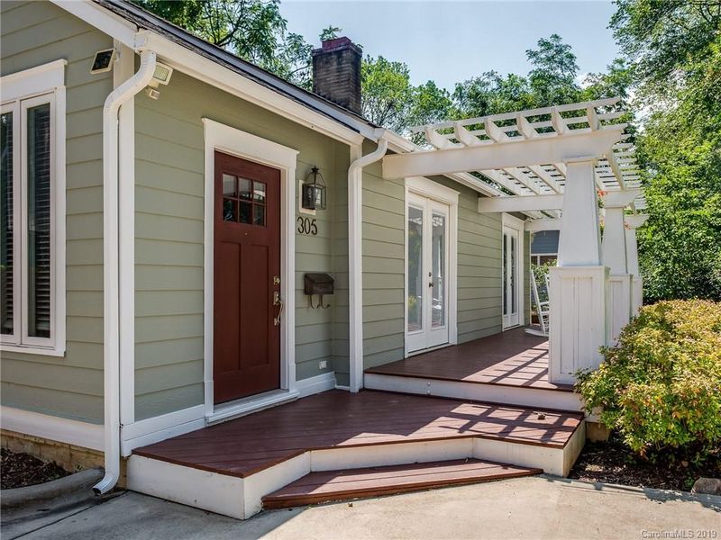305 Fieldbrook Pl, Charlotte, NC 28209