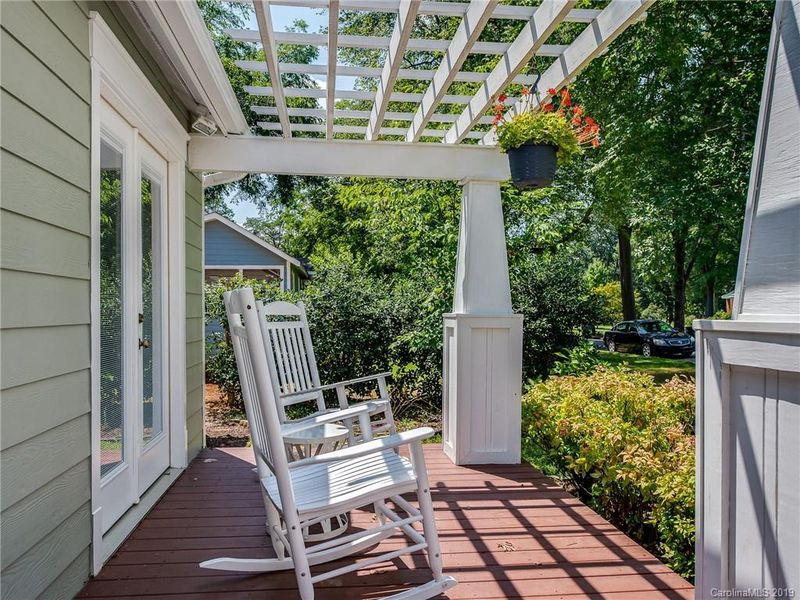 305 Fieldbrook Pl, Charlotte, NC 28209