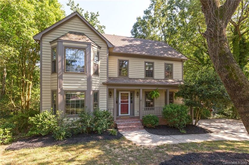 7326 Willow Creek Dr, Charlotte, NC 28270
