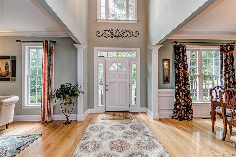 5630 Crown Hill Dr, Mint Hill, NC 28227