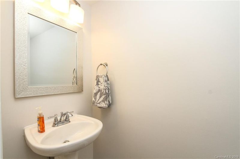 12129 Harrison Steel Dr, Charlotte, NC 28277