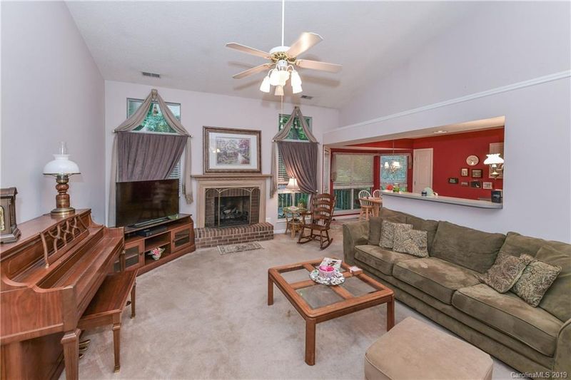 10127 Elsenham Ln, Charlotte, NC 28269