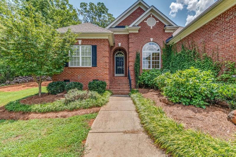 6110 Charity Dr, Marshville, NC 28103