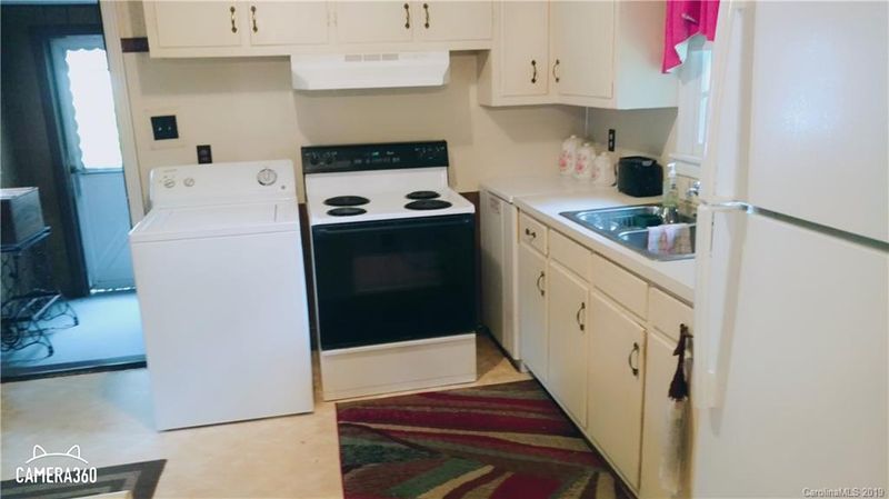 201 S Depot St, Cherryville, NC 28021