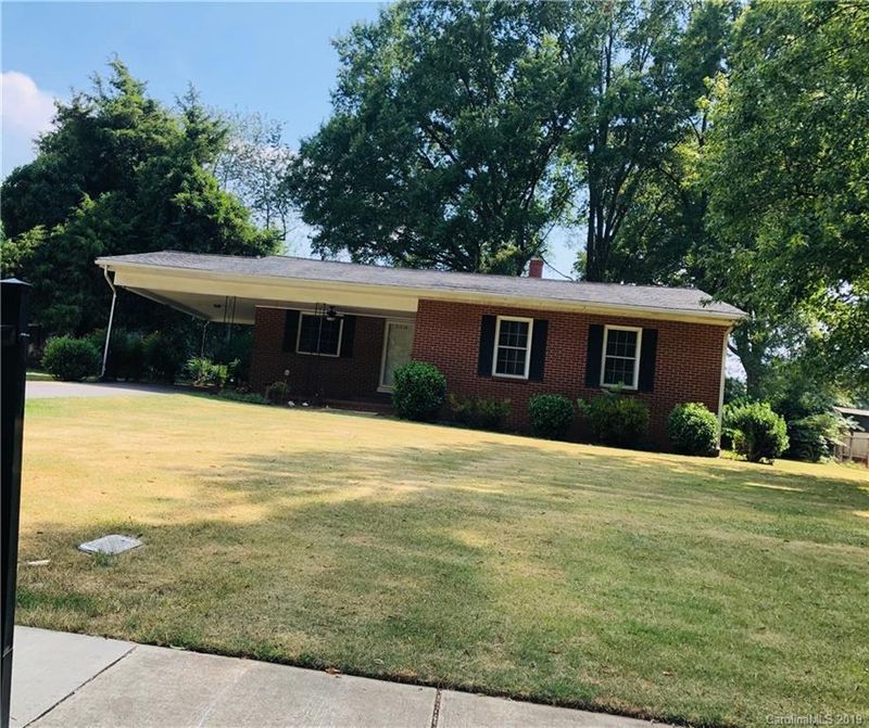 21216 Cornelius St, Cornelius, NC 28031