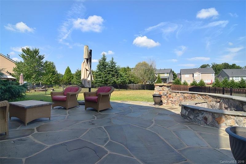 10229 Falling Leaf Dr NW, Concord, NC 28027