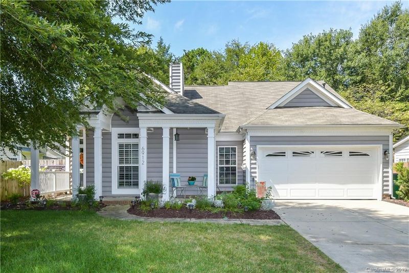 6912 Lenhart Dr, Charlotte, NC 28226