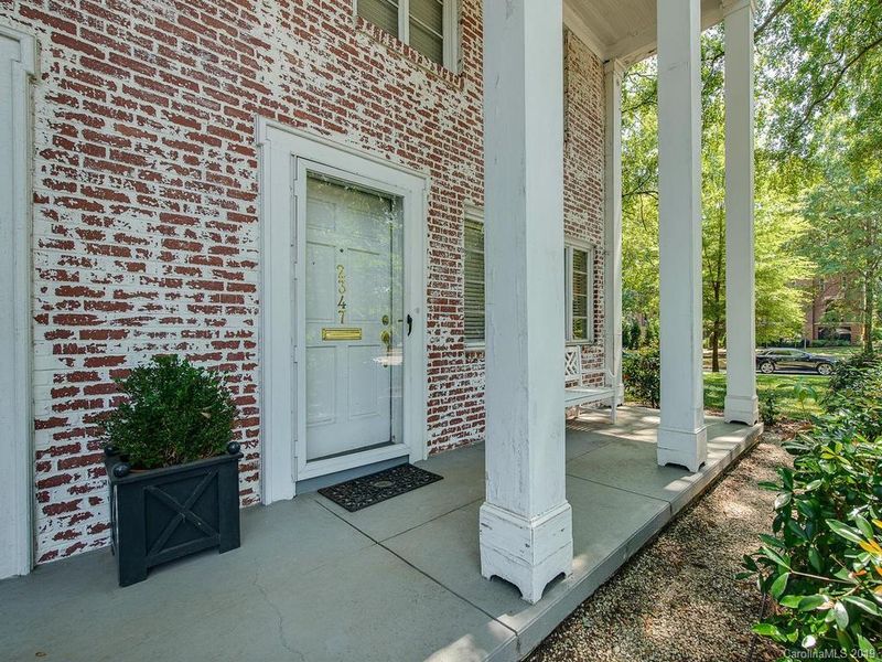 2347 Selwyn Ave, Charlotte, NC 28207