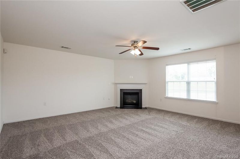 218 Lindpoint Ln, Monroe, NC 28110